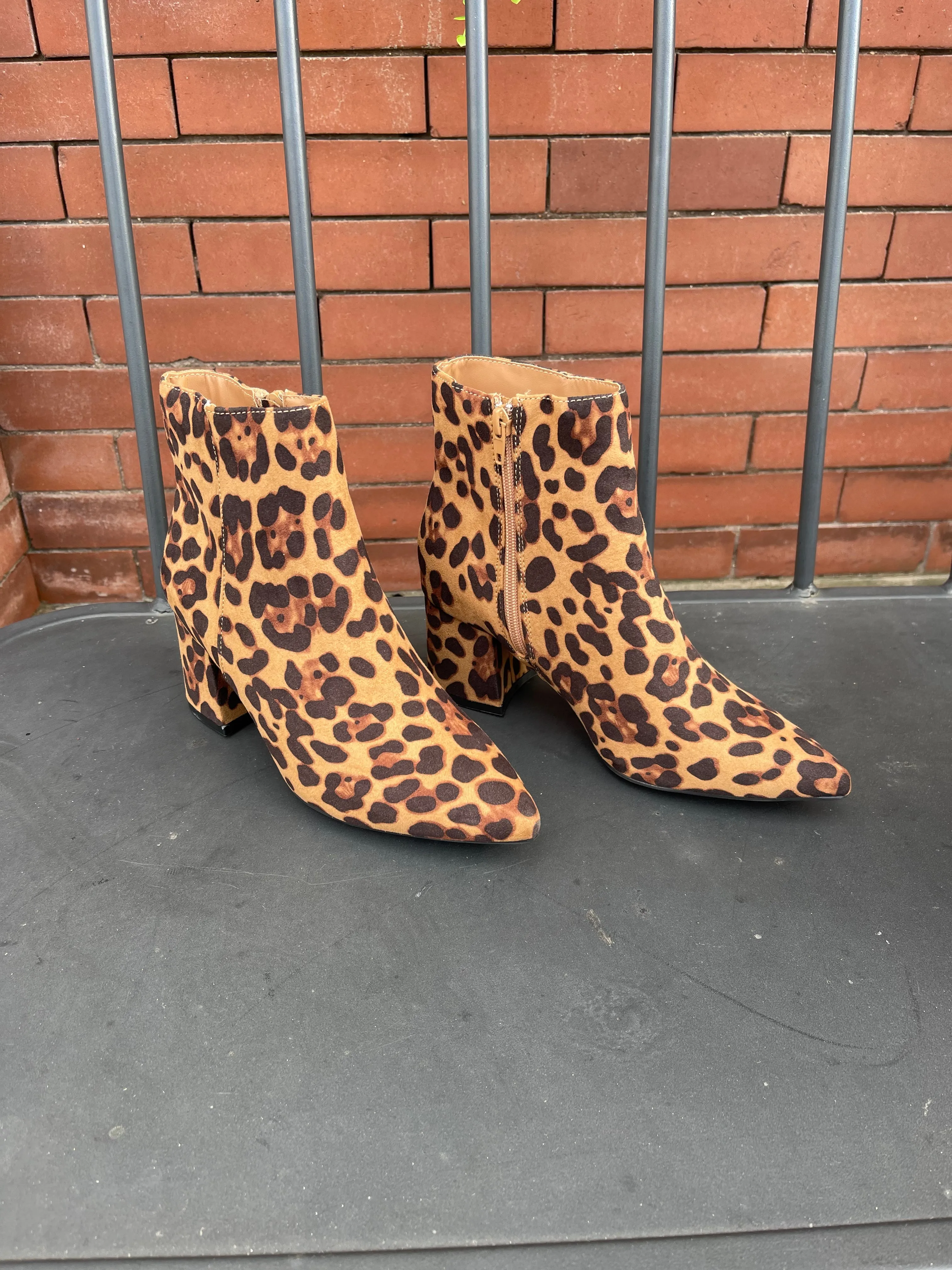 Bamboo Mode Leopard Bootie