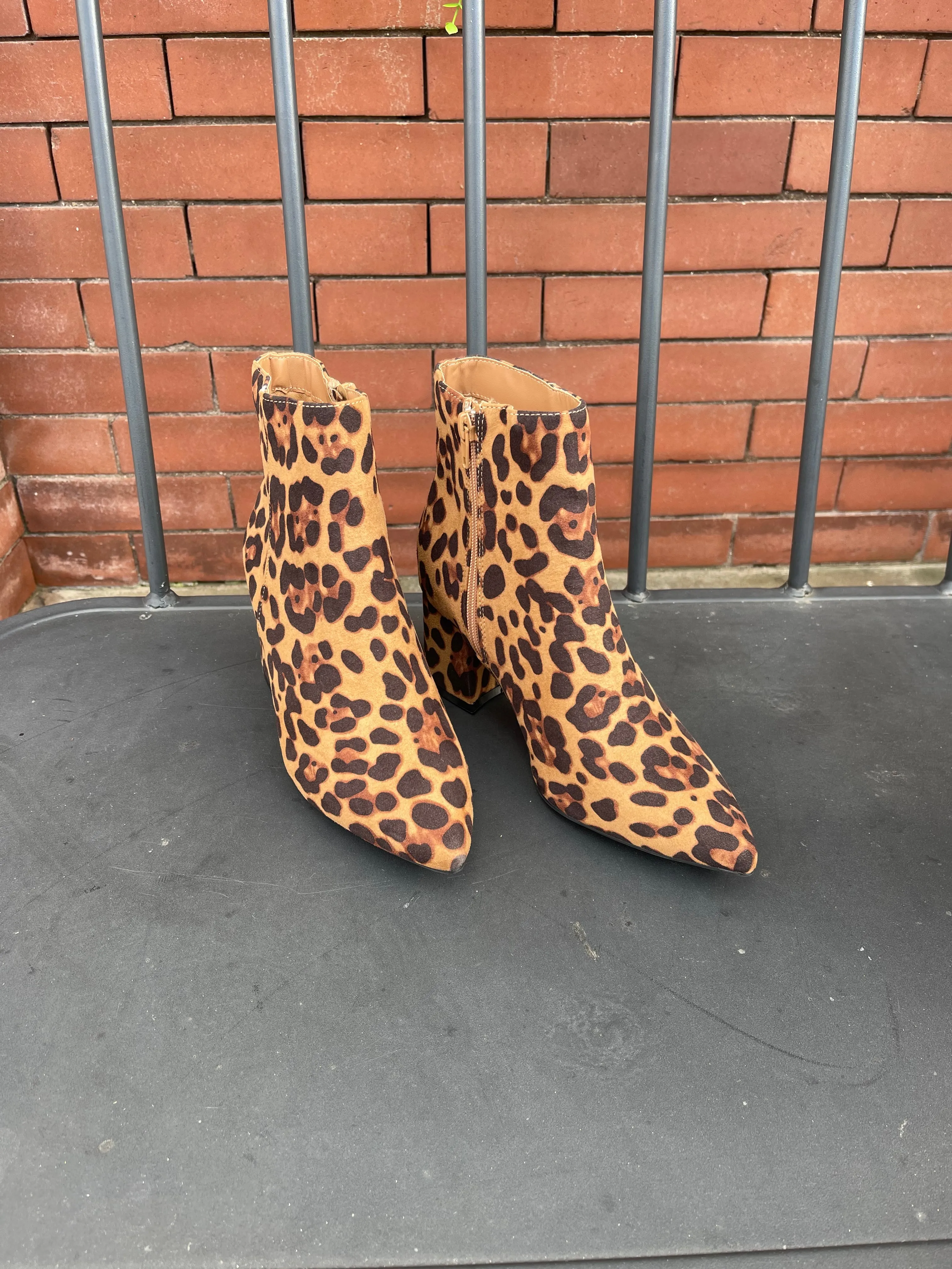 Bamboo Mode Leopard Bootie