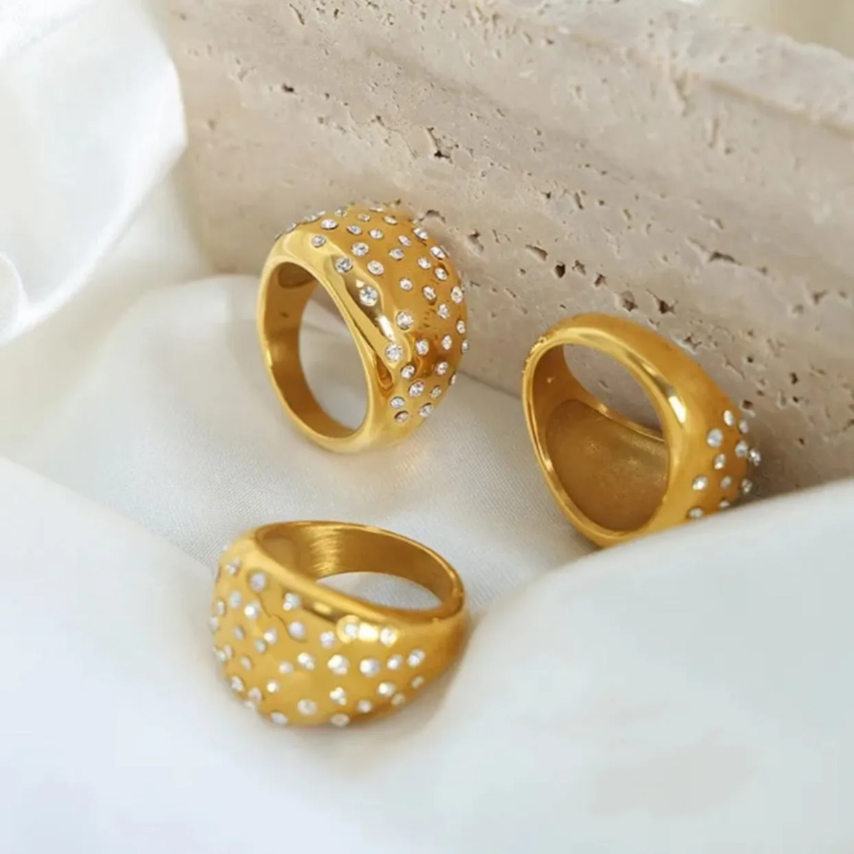 NIGHT STARS  -  18K WATERPROOF RING